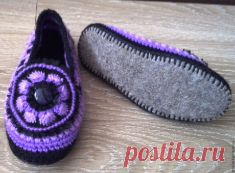 Купить Тапочки вязаные крючком Виолетта в интернет магазине на Ярмарке Мастеров