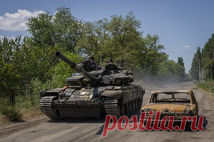 В Польше обратили внимание на серьезную угрозу ВСУ. Возможный контрудар Российской армии, который может последовать после неудачного наступления Вооруженных сил Украины (ВСУ), будет серьезной угрозой для украинской армии. Такой вероятный исход оценил экс-генерал ВС Польши Вальдемар Скшипчак в интервью польской газете wPolityce.