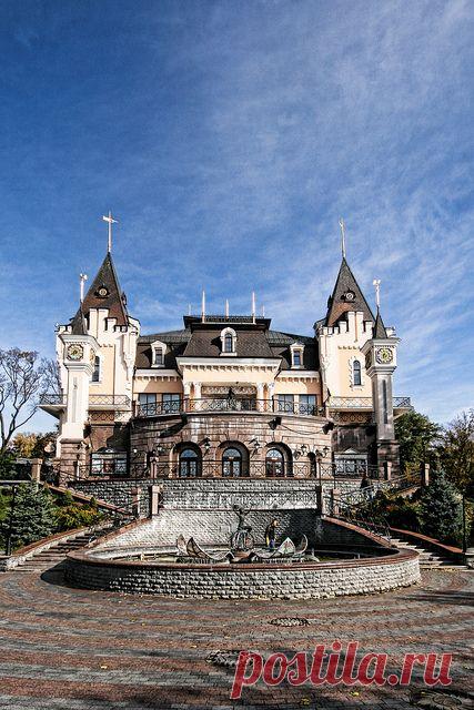 The Kiev Academic Puppet Theatre ~ Kiev, Ukraine    от пользователя Matt. Create. (formerly Roads Less Traveled) на Flickr (cc)   • Всемирный каталог идей