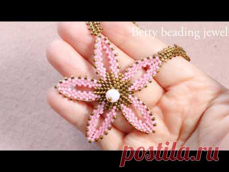 Beaded Flower necklace elegant and easy to make for beginners.beading tutorial