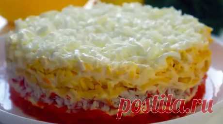 5 слоев вкуснятины: нежный и легкий крабовый салат на Новый Год или на любой праздник - Odnaminyta - медиаплатформа МирТесен