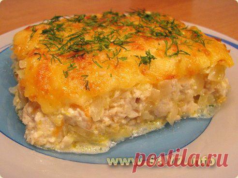 Запеканка с капустой и фаршем
http://i.ovkuse.ru/blogs/kulinarija/zapekanka-s-kapustoi-i-farshem-18249.html

Запеканка с капустой и фаршем - Простые рецепты Овкусе.ру
Запеканка с капустой и фаршем