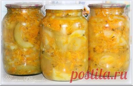 Салат острый из цуккини с морковкой на зиму
=====================================
• цуккини — 3 кг
• морковь — 600 г
• сахар — 4-5 ст. ложки
• растительное масло — 150 мл
• уксус — 150 мл
• соль — 2-2,5 ст. ложки
• укроп — 1 пучок
• чеснок — по вкусу
• Перец чёрный молотый – по вкусу
• Перец острый, стручковый не большой – 1 шт.

Способ приготовления
Цуккини тщательно помыть и обрезать хвостики. Порезать каждый вдоль на тонкие полосочки. Затем каждую разрезать пополам. Мор...