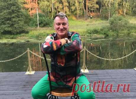 Сергей Пенкин с дредами рядом с мамой Анны Герман - уникальный кадр 2005 года