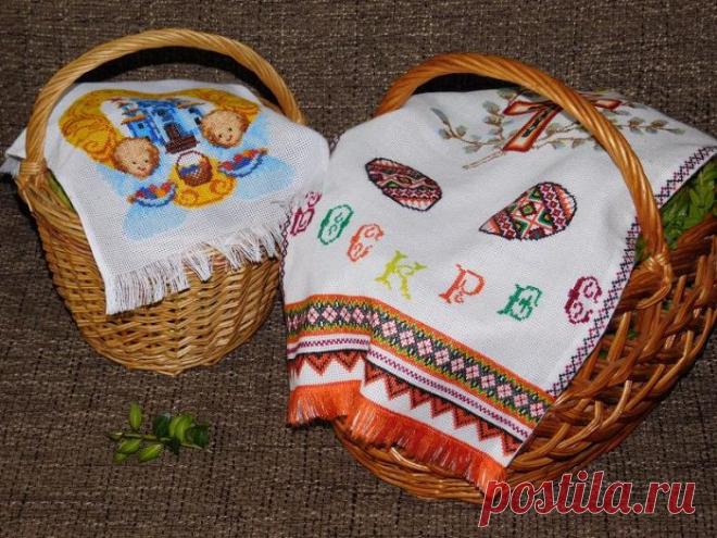 Что класть в пасхальную корзину - как правильно собрать и украсить корзину в церковь на Пасху Пасха — самый светлый христианский праздник. Существует множество приятных условностей и традиций связанных с ним. В нашей семье принято их помнить и придерживаться. Ведь они прошли через годы и хранят связь между поколениями. Так делали наши прабабушки, бабушки, мамы — сегодня делаем мы, а в будущем будут делать наши дети и внуки. Пасхальная корзина — …