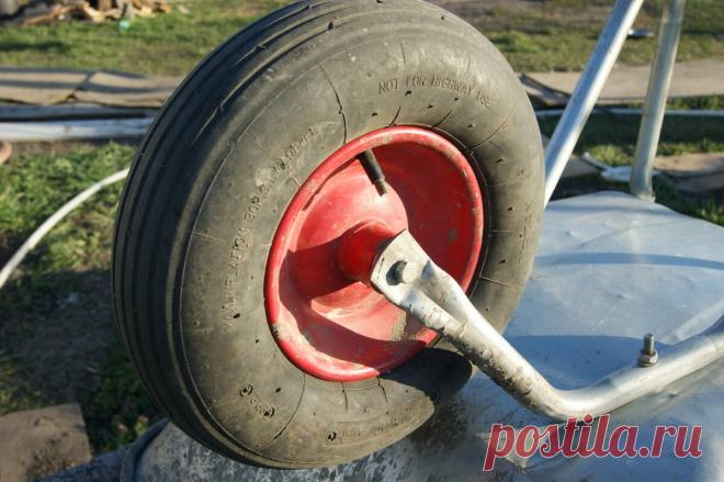 Отремонтировал камеру в колесе садовой тележки | Мехвод | Яндекс Дзен