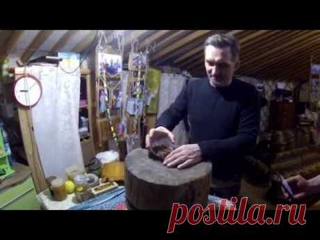 Самый быстрый способ колоть кедровые орехи!