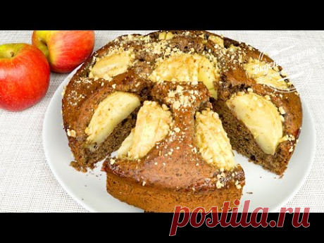 Шоколадно-ореховый пирог с яблоками и корицей