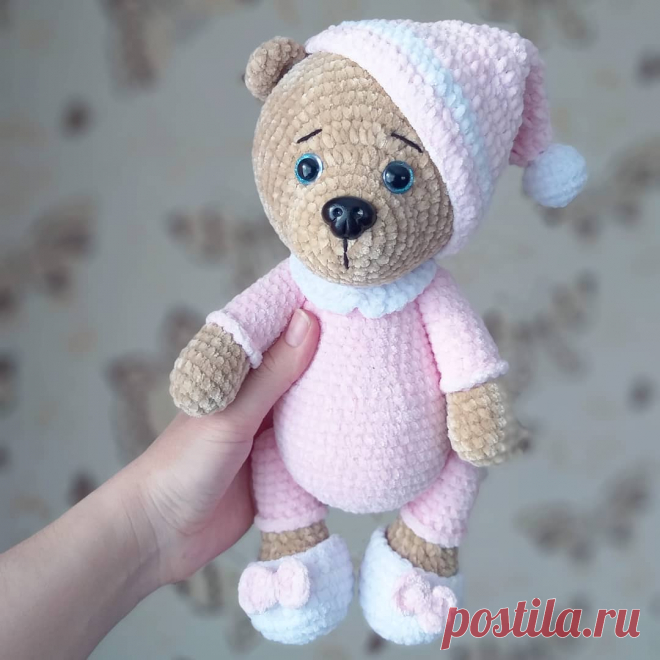 PDF Мишка. FREE amigurumi crochet pattern. Бесплатный мастер-класс, схема описание для вязания амигуруми крючком. Вяжем игрушки своими руками! Медведь, мишка, медведица, медвежонок, teddy bear, suportar, bär, ours, medvěd, medvídek, nallebjörn. #амигуруми #amigurumi #amigurumidoll #amigurumipattern #freepattern #freecrochetpatterns #crochetpattern #crochetdoll #crochettutorial #patternsforcrochet #вязание #вязаниекрючком #handmadedoll #рукоделие #ручнаяработа #pattern #tutorial #häkeln