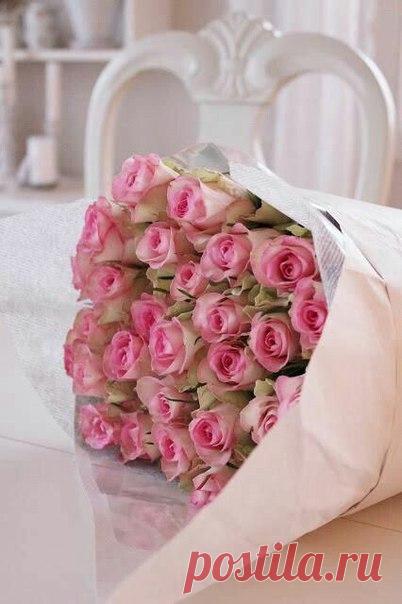 КАКОЙ СЕГОДНЯ ПРАЗДНИК? 26 Октября 2016 г. – Среда • Международный день тёщи • День кутания в пледы • Праздник приятных неожиданностей • День граната - Азербайджан • Именины у Агафоника, Валериана, Вениамина, Златы, Карпа, Никиты, Флорентия, Дмитрия, Люциана, Эвариста • Празднование Иверской иконы Божьей Матери 368 лет • День святого Дмитрия