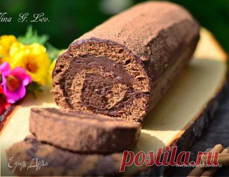 Рулет "Трюфель" (Truffle). Ингредиенты: бисквит, яичные белки, сок Привет всем! Хочу предложить вам мой рецепт очень вкусного шоколадного рулета. Это одна большая трюфельная конфета. Точно-точно! Кто любит трюфель, тому ко мне в гости. Готовила этот рулет для мамо...