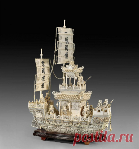 ПОРАЖАЮЩИЕ ВООБРАЖЕНИЕ КОРАБЛИ. РЕЗЬБА ПО СЛОНОВОЙ КОСТИ. КИТАЙ.
