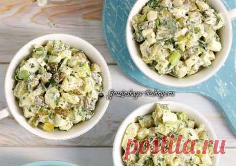 Картофельный салат с огурцами