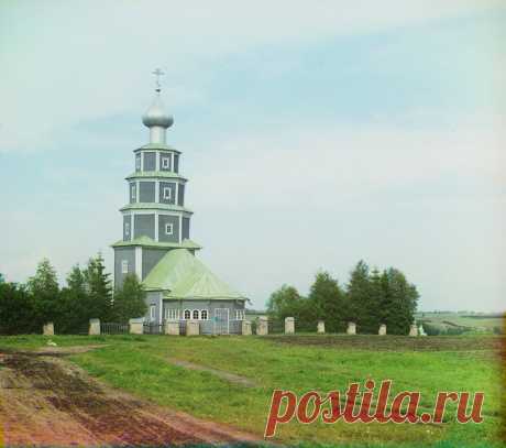 Храм Тихвинской иконы Божией Матери (Старо-Вознесенская церковь) в Торжке