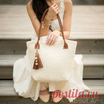 Star Stitch Purse - All About Ami Crochet this beautifully textured purse using the gorgeous star stitch! This purse has a flat bottom and has both crochet and leather handle options! It is a chic and sturdy way to carry your essentials!