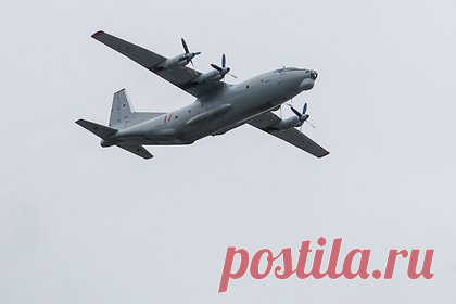 Приготовившийся к аварийной посадке самолет Ан-12 благополучно приземлился. Приготовившийся к аварийной посадке транспортный самолет Ан-12 благополучно сел на аэродроме совместного базирования «Хурба» в Комсомольске-на-Амуре в Хабаровском крае. Отмечается, что все восемь человек, находившиеся на борту, при приземлении летательного аппарата не пострадали.
