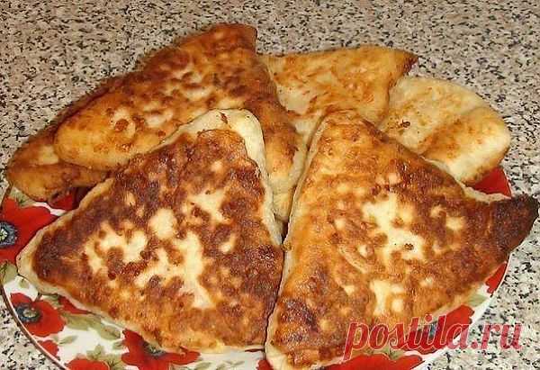 Сырные оладьи.