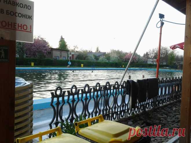 вход в базссейн