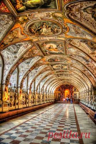 Renaissance Antiquarium of the Royal Residenz - Munich, Germany,  flickr от mbell1975  |  Найдено на сайте flickr.com.