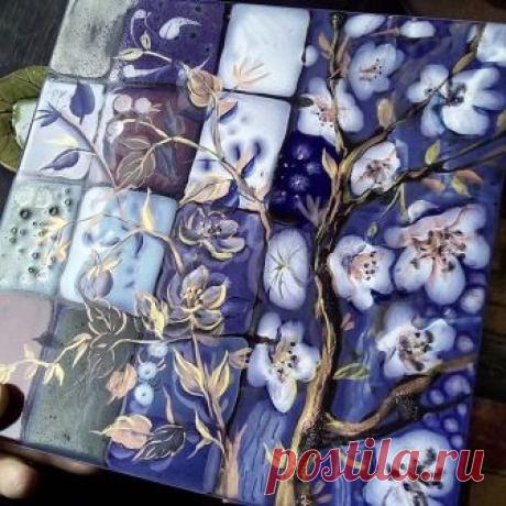 Роспись тест @gnedyhs_viktoria по моей плитке с пробами глазурей ( основа - кафель из магазина)
#ceramic_jamsession