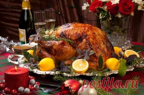 Гусь с яблоками. Шикарное блюдо для праздничного стола. Тут и объяснения совершенно излишни. Гусь – он и в Африке гусь. Тут важно правильно приготовить.