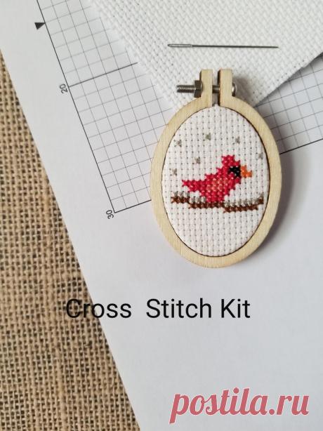 Counted Cross Stitch Kit Winter Cardinal Mini - Etsy España