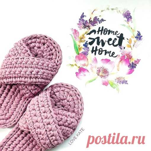 Домашние тапочки от love_kate_lk
https://www.instagram.com/love_kate_lk/

Расскажу Вам, как связать подошву с круглым мыском, который является самой простой и удобной формой, которая подойдёт всем.
⠀
Показать полностью…