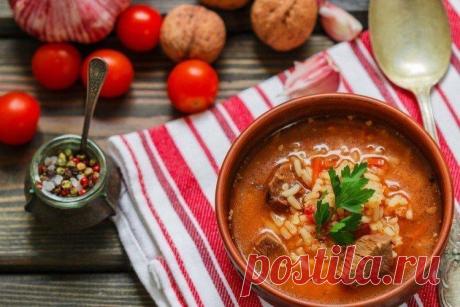 20 супов из говядины, которые всегда получаются вкусными Самыми разнообразными супами можно безоговорочно назвать супы из говядины. А чтобы тебе не пришлось придумывать все самостоятельно, мы уже собрали целых 20 рецептов на каждый день!