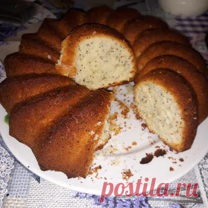 Маковый кекс на кефире 343 ккал рецепт с фото пошаговый от Лариса Бучельникова 🌱🌳 - Овкусе.ру
Яйца 2 Кефира 1 стак. Сахара 250 г Сливочного масла 100 г Крахмала 2-3 ст. л. Разрыхлителя 1 пак. Муки 400-500 г Мака 50 г Лимонного сока 2 ст. л.