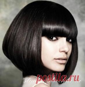 Стрижка Каре с длинной челкой на короткие темные волосы | Стрижки и Прически