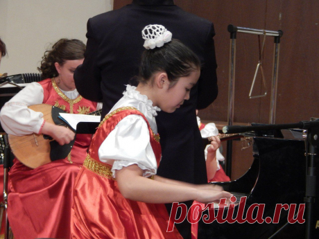 За роялем Камилла Тенликова. 23.01.2015 г.