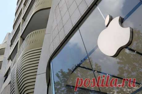 Раскрыт новый дорогой гаджет Apple. Компания Apple представит дорогую гарнитуру смешанной реальности в 2022 году. По информации СМИ, Apple работает над очками виртуальной реальности и готовится выпустить устройство в 2022 году. Предполагается, что девайс будет включать в себя технологии виртуальной и дополненной реальности (VR и AR).