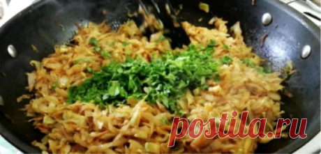 Вкуснее тушенной капусты, чем у моей мамы, я не ела. Дело в двух ингредиентах