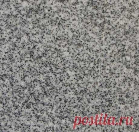 Лисья Горка полированный - Серый гранит.
https://www.paradstone.ru/catalog/granit/granit-grey/?prod_id=2074