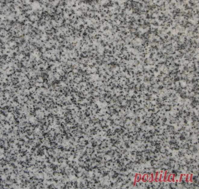 Лисья Горка полированный - Серый гранит.
http://www.paradstone.ru/catalog/granit/granit-grey/?prod_id=2074