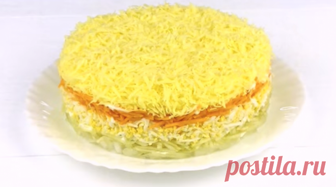 Французская классика – слоеный салат с яблоком и морковью