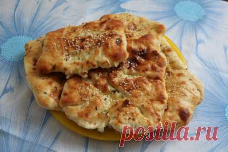 Индийские лепёшки Чиз Гарлик Наан с сыром и чесноком рецепт с фото - Приглашаем к столу