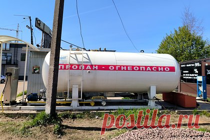 В России взлетели цены на один вид топлива. За последние три дня биржевые цены на сжиженные углеводородные газы (СУГ) по территориальному индексу Урала и Сибири выросли на 27,4 процента. За день, 27 декабря котировки подскочили на 13,3 процента и достигли уровня в 21,6 тысячи рублей за тонну, сообщает «Коммерсантъ». Пропан-бутан в России дорожает с 13 декабря.