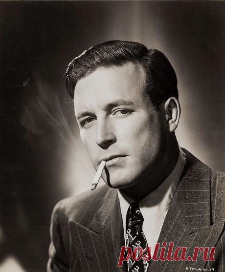 Лоуренс Тирни, 15 марта, 1919
• 26 февраля 2002