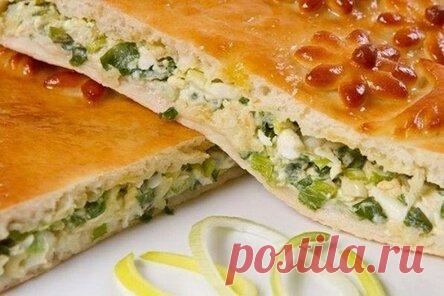 Вкуснейший заливной пирог на кефире, с зеленым луком и яйцом! Простое и быстрое тесто, сочная и ароматная начинка.