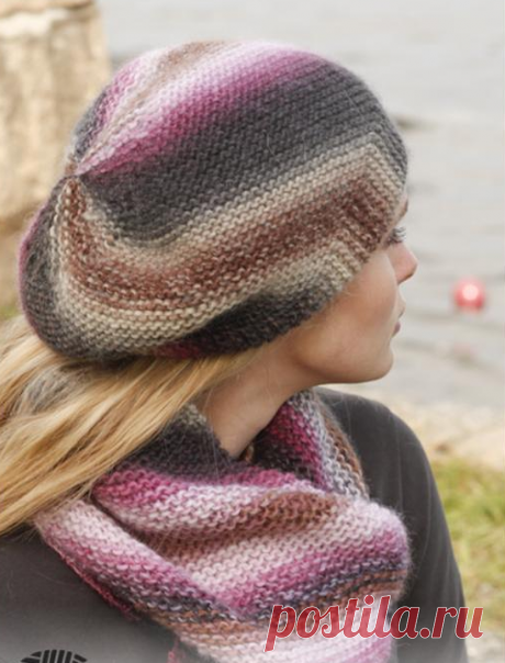 Шапка спицами из пряжи секционного крашения