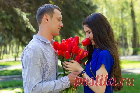 Каким магическим ритуалом можно вернуть мужа домой? Магия — отличная «помощница» в семейных делах. Если намерения благие, то ритуал на возвращение мужа работает «на ура». Однако важно настроится на успех, а