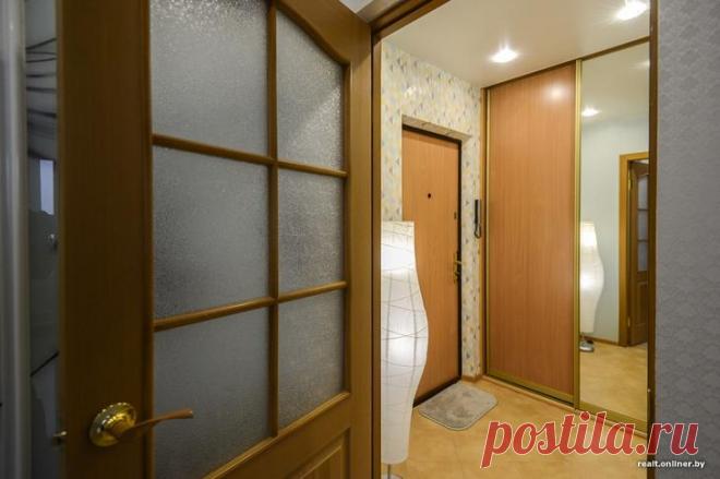 Как можно освежить старую «однушку» за $1700 Редкая квартира, купленная на «вторичке», на 100% устраивает новых собственников своей отделкой, оставшейся от прежних жильцов. Как освежить обстановку, если после долгожданного и дорогостоящего приоб…