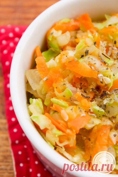 Цуккини с морковью и луком пореем