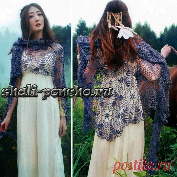 Ажурная шаль из треугольных мотивов