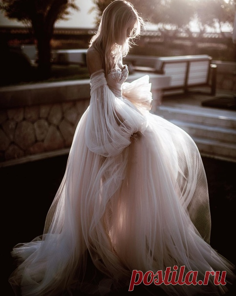 ТОП-8 статей, которые помогут тебе создать идеальный свадебный образ ❤ ✒ Всего один совет, который поможет тебе найти ТО САМОЕ платье! weddywood.ru/vsego-odin-sovet-kotoryj-pomozhet-tebe-najti-to-samoe-platje ✒ Свадебное платье: полное руководство weddywood.ru/svadebnoe-platje-polnoe-rukovodstvo ✒ Свадебный макияж: тренды 2019 weddywood.ru/svadebnyj-makijazh-trendy-2019 ✒ Покупаем свадебное платье: порядок действий weddywood.ru/pokupaem-svadebnoe-platje-porjadok-dejstvij ✒ Свадебные…