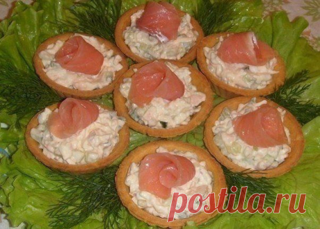 Тарталетки с красной рыбкой