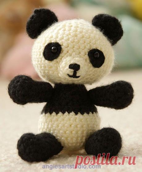 Panda Bear Amigurumi Crochet Pattern – Free! | Angie's Art Studio