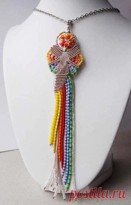 (11) Micro macrame pendant - Butterfly Rainbow OOAK | Macramé, Knots &amp; Rope | Микро Макраме, Радуга и Кулоны