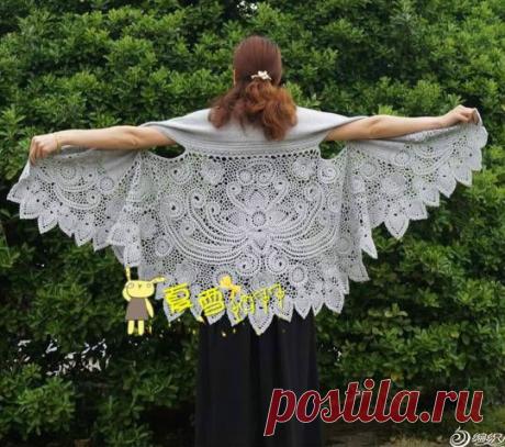 Жилетка с красивым ирландским кружевом